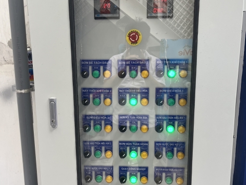 Tủ điều khiển trung tâm + Biến tần + PLC là trái tim của cả hệ thống cũng là giải pháp tiết kiệm năng lượng và tuổi thọ của thiết bị